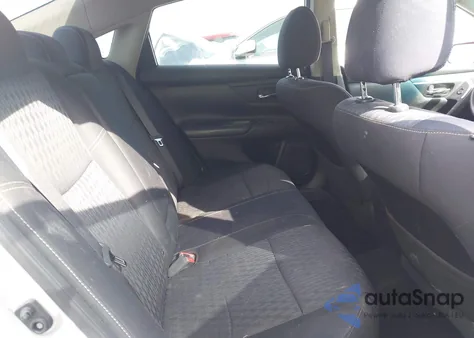 2018 Nissan Altima 2.5 S z USA, uszkodzony, nr VIN 1N4AL3AP1JC174805